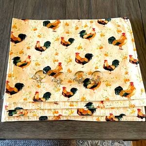 Rooster placemats and napkin ring set